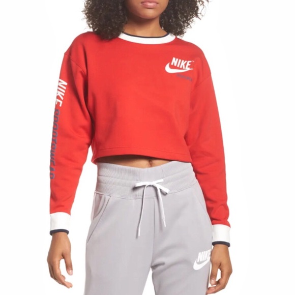 Nike Tops - Nike Reversible Crop Sweatshirt